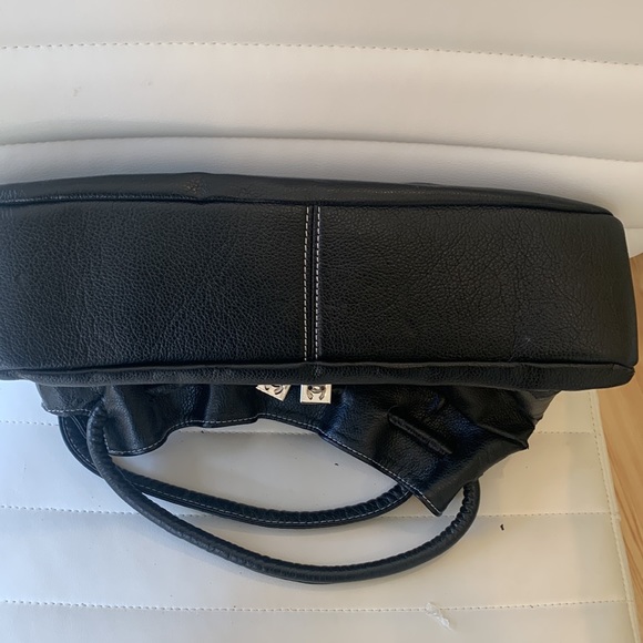 Black Leather Chanel Handbag - Picture 3 of 8